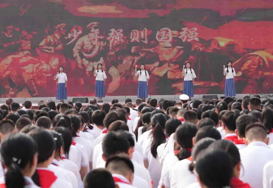 情景剧表演。何乾健摄