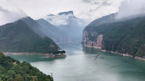 奉节夔门山水。奉节县文旅委供图